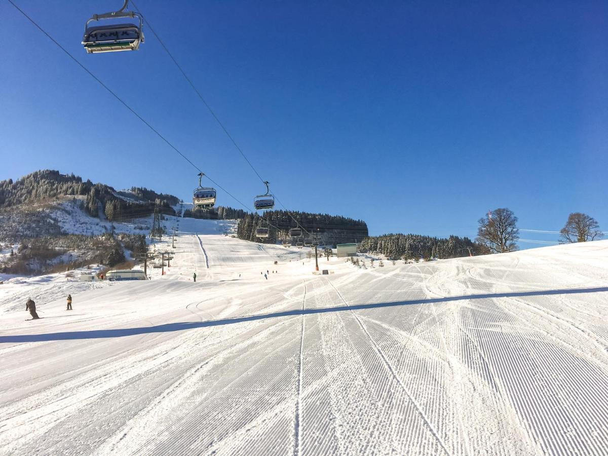 Chalet An Der Piste คาพรูน ภายนอก รูปภาพ