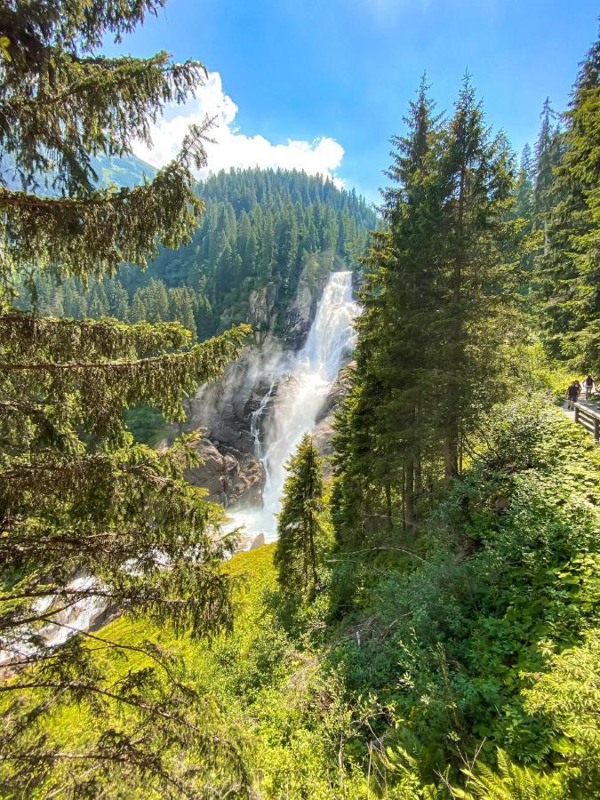 Chalet An Der Piste คาพรูน ภายนอก รูปภาพ