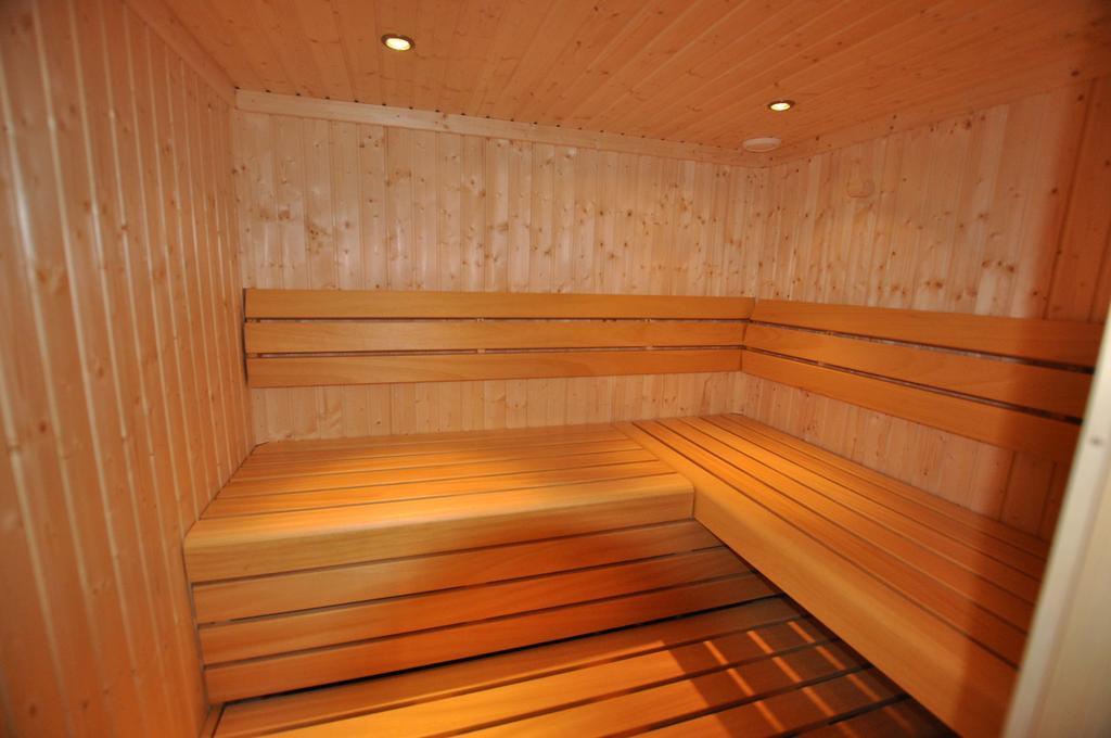 Chalet An Der Piste คาพรูน ภายนอก รูปภาพ